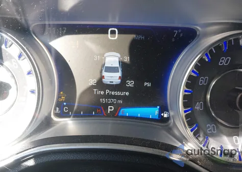 2018 Chrysler 300 Limited Awd z USA, uszkodzony, nr VIN 2C3CCAKG1JH268030